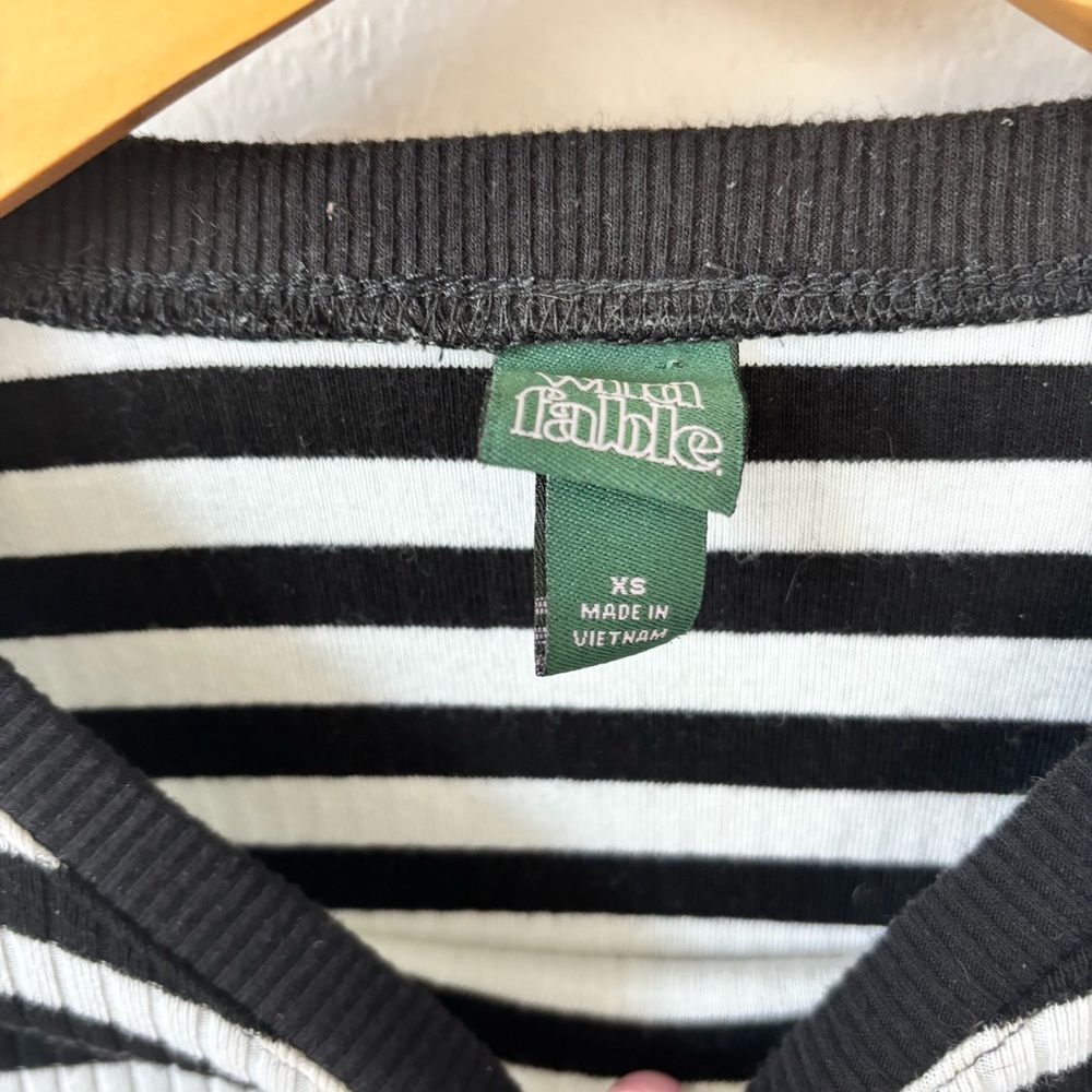 Wild Fable Striped Black‎ and White Tee - Picture 3 of 7